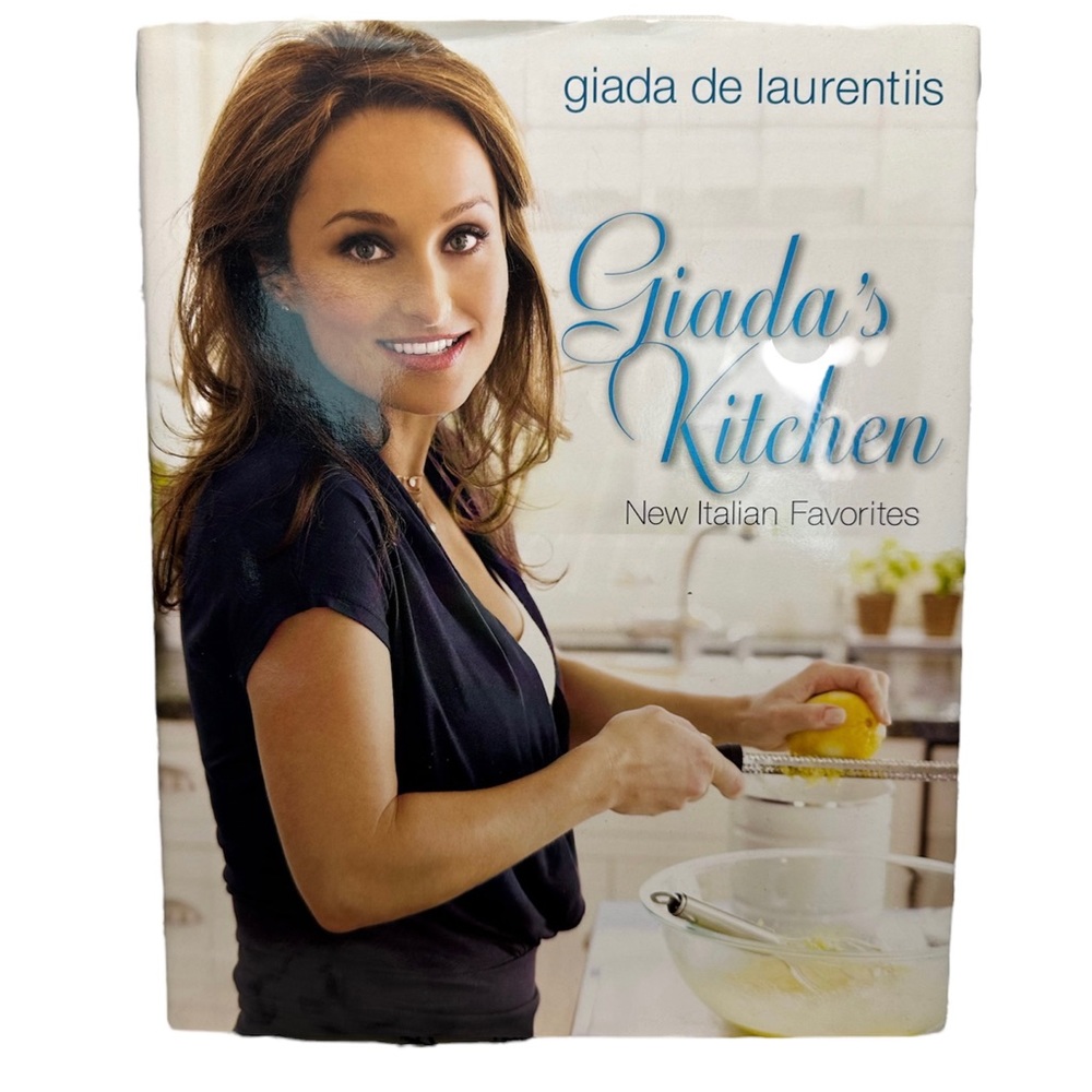 Giada’s Kitchen- New Italian Favorites Hardback Cookbook Like New